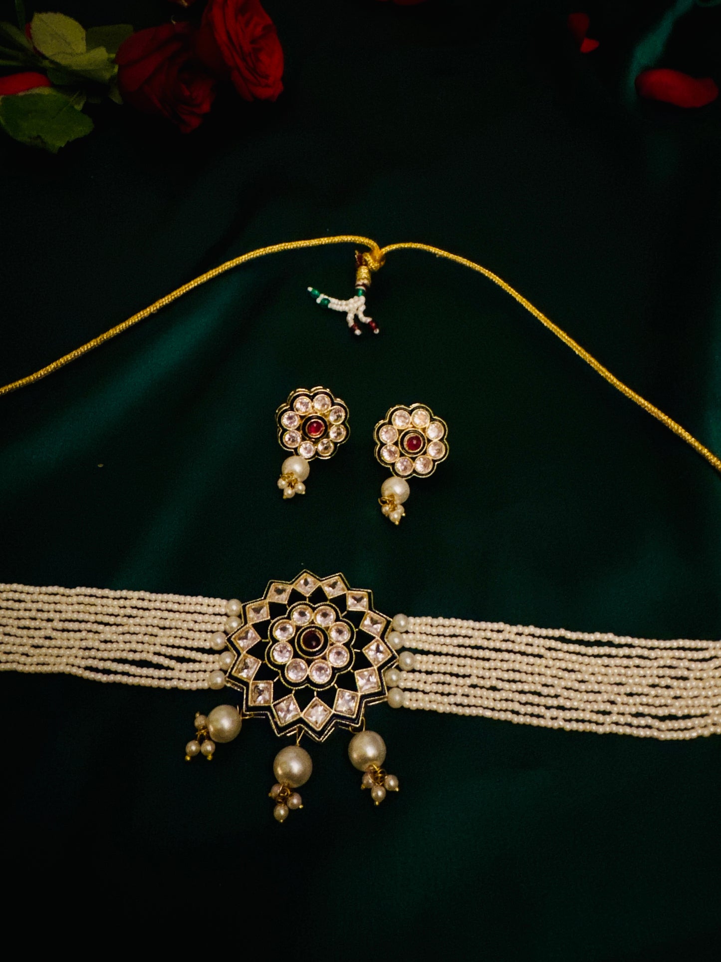 Aainaa-e-ghazal