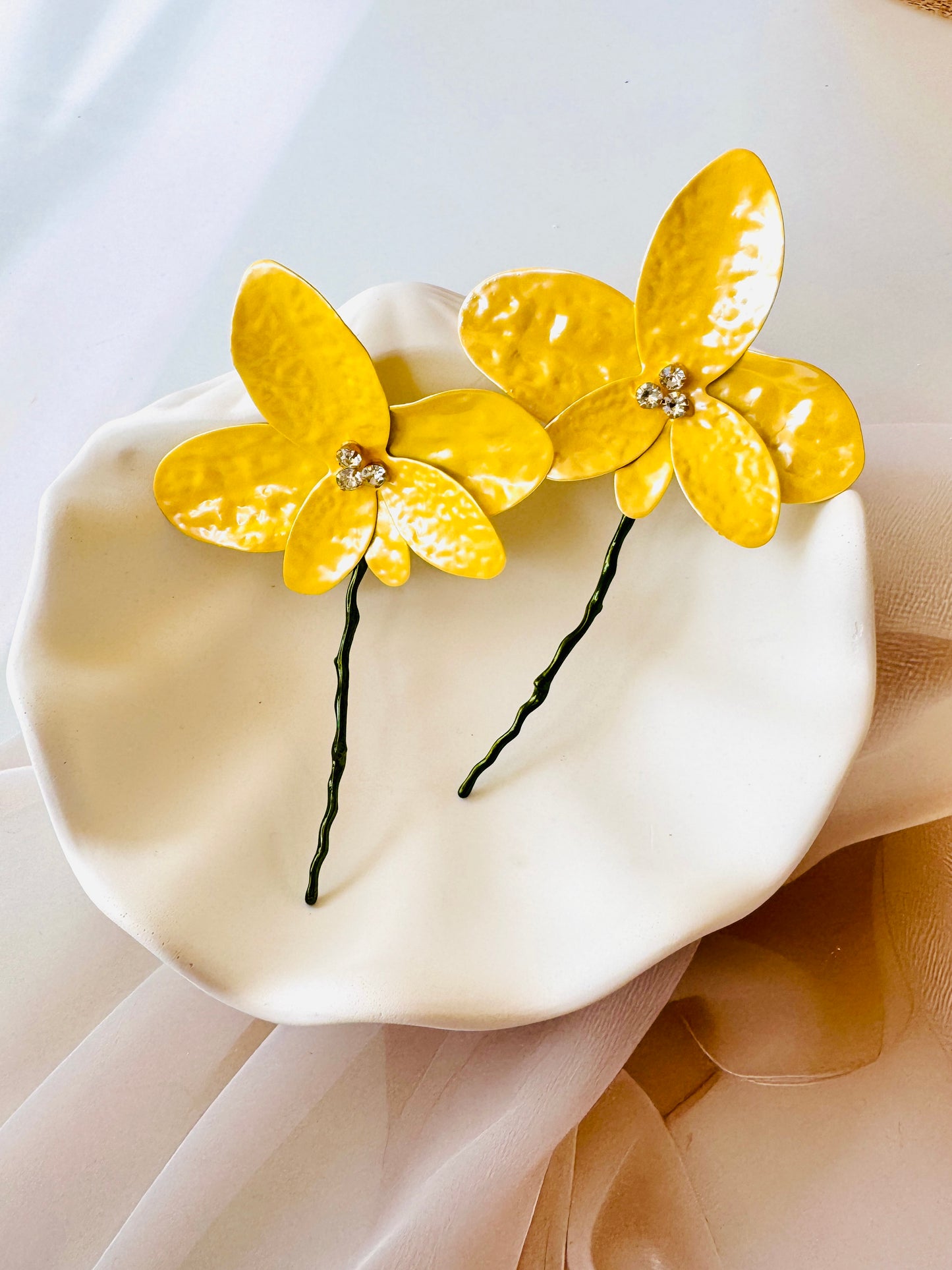 GoldenDaisy Earring
