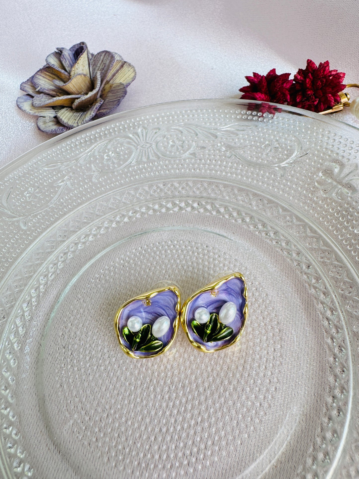 Resin Studs